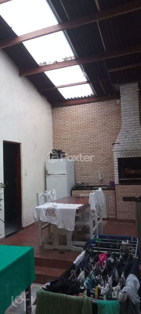 Image 5 - 889655