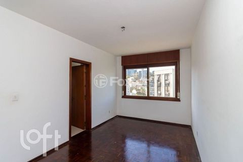 Image 8 - 889656