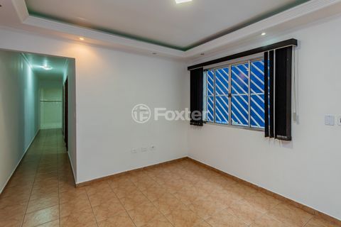Image 9 - 889660