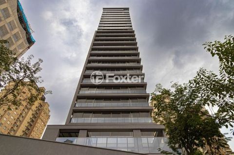 Image 10 - 889725