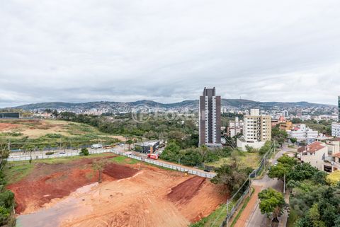 Image 15 - 889735