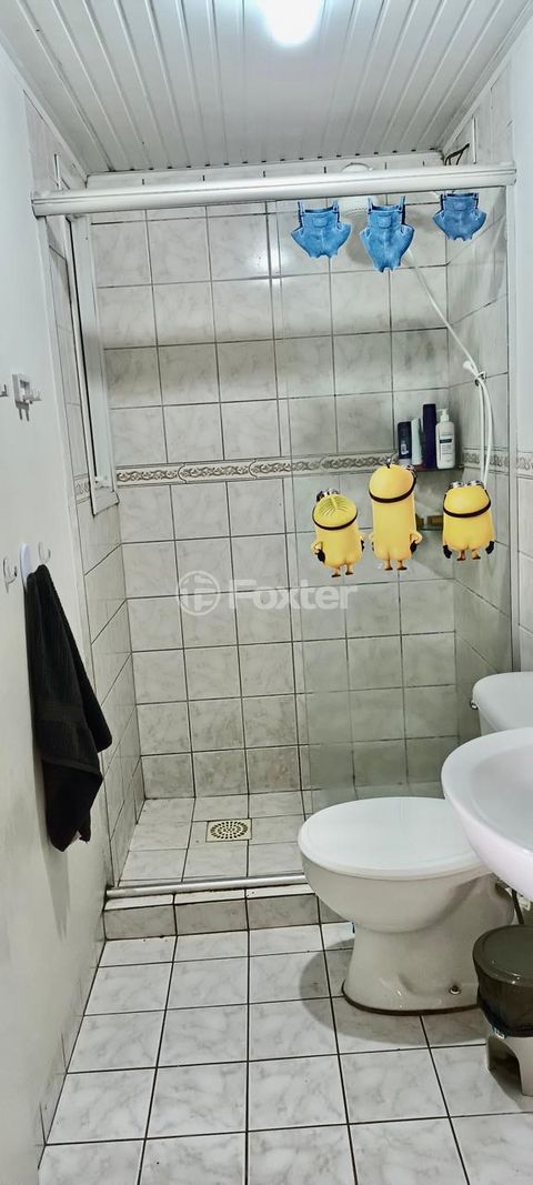 Image 4 - 889777