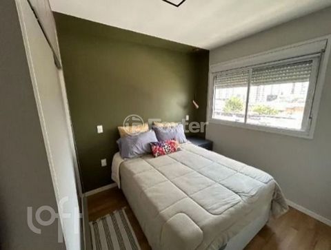Image 8 - 889802