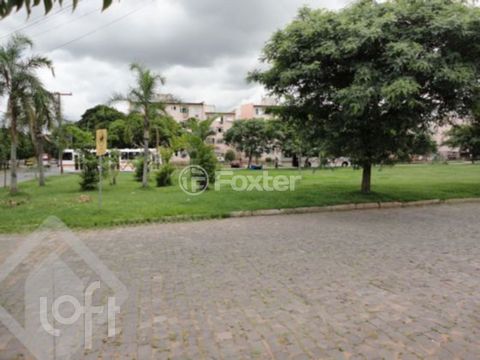 Image 10 - 889805