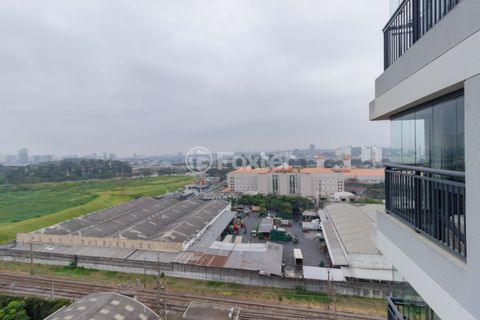 Image 7 - 889965