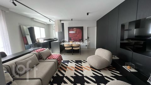 Image 12 - 889975