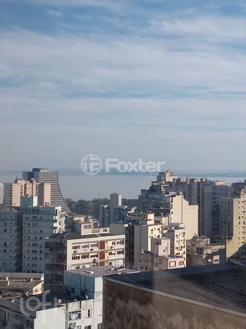 Image 9 - 889978