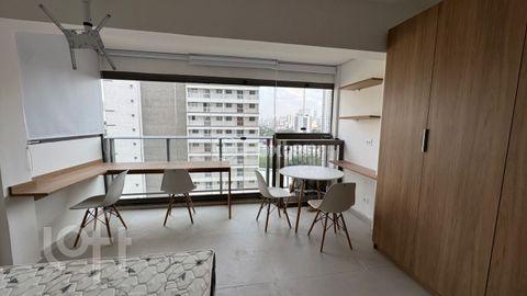 Image 6 - 889980