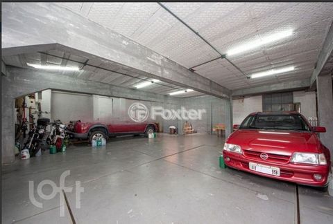 Image 7 - 889994