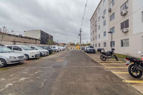 Image 15 - 890015