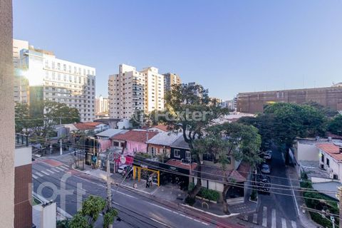 Image 8 - 890029