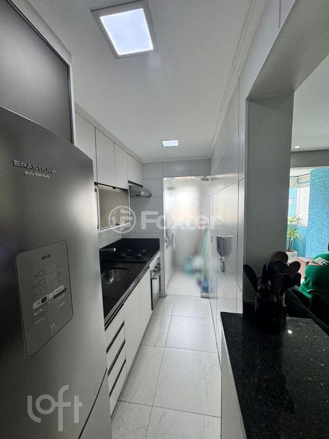 Image 7 - 890053