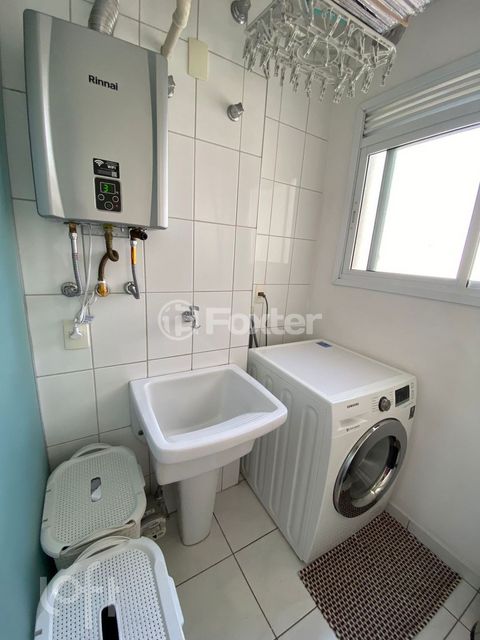 Image 7 - 890054