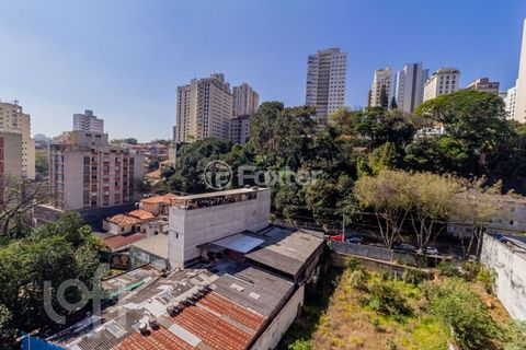 Image 9 - 890058