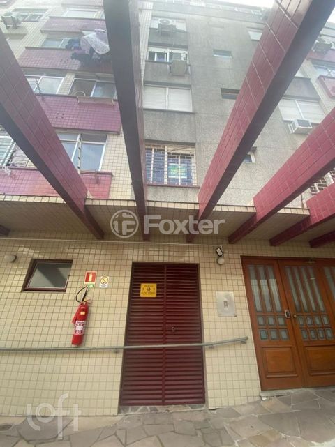 Image 5 - 890068