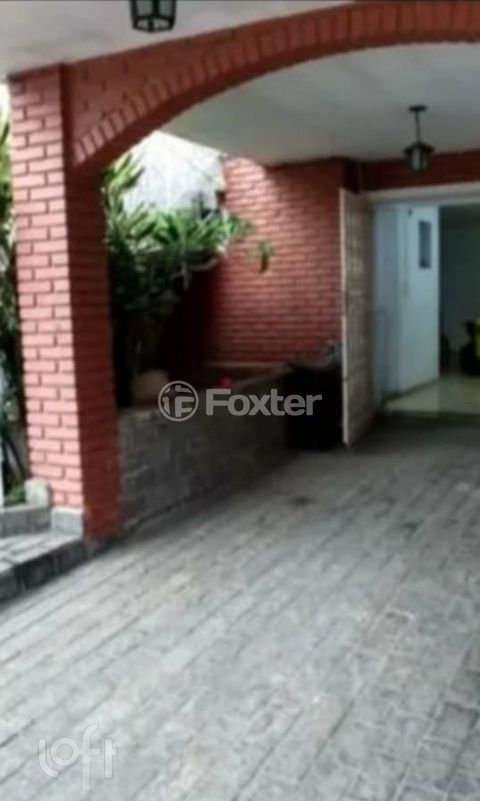 Image 9 - 890070