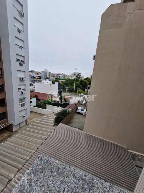 Image 10 - 890098