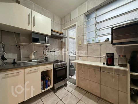 Image 17 - 890128
