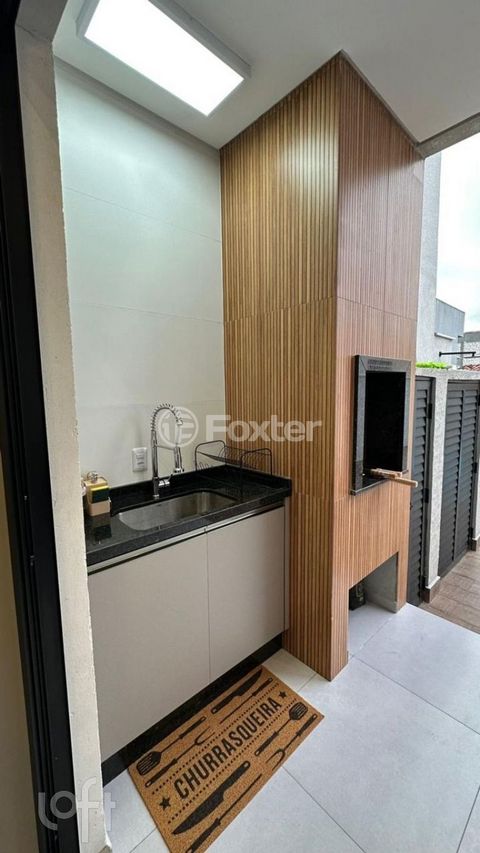 Image 7 - 890222