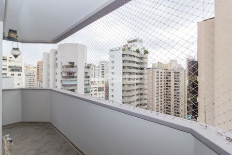 Image 18 - 890225