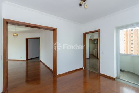 Image 7 - 890225