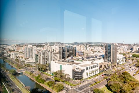 Image 16 - 890277