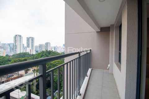 Image 7 - 890278