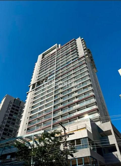Image 1 - 890425