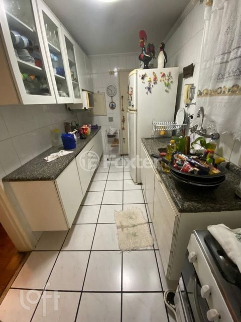 Image 5 - 890432