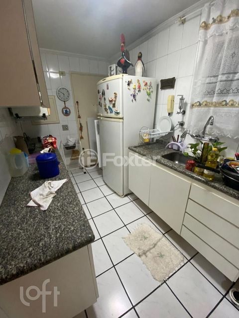 Image 4 - 890432