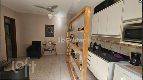Image 8 - 890450