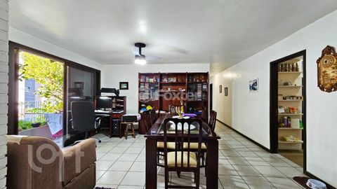 Image 9 - 890456