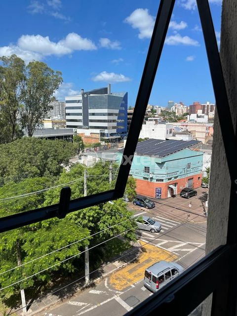 Image 7 - 890459