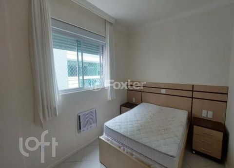 Image 7 - 890466