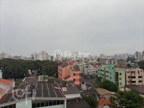 Image 3 - 890479