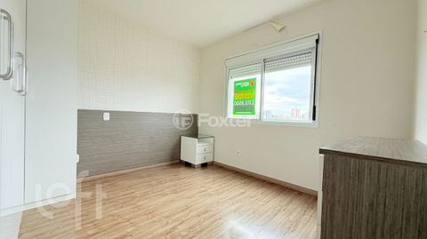Image 7 - 890479