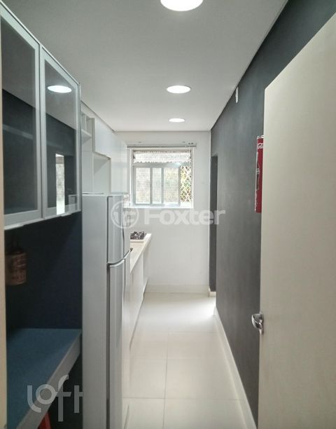 Image 3 - 890487