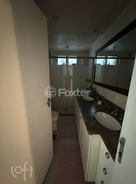Image 7 - 890492