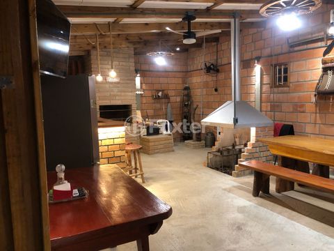 Image 3 - 890512
