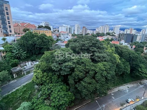 Image 9 - 890519