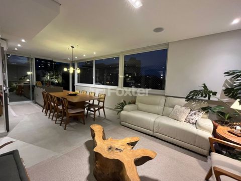 Image 3 - 890519