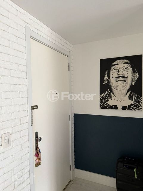 Image 2 - 890556