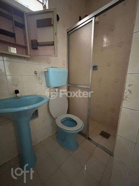 Image 7 - 890559