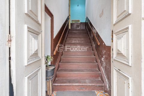 Image 6 - 890632