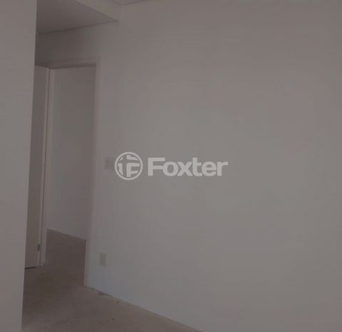 Image 4 - 890654