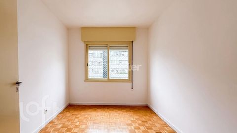 Image 8 - 890669