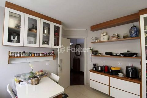 Image 9 - 890700