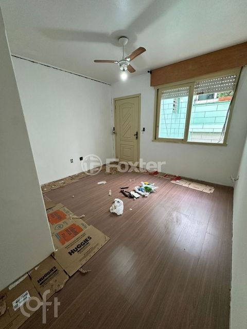 Image 3 - 890727