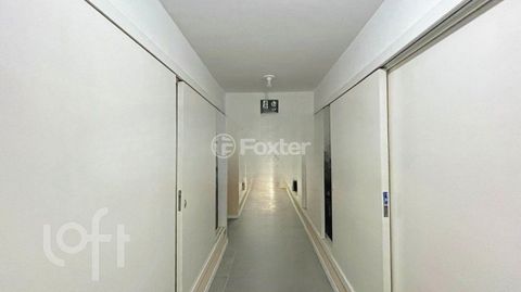 Image 7 - 890781