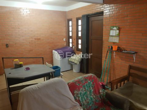 Image 9 - 890821
